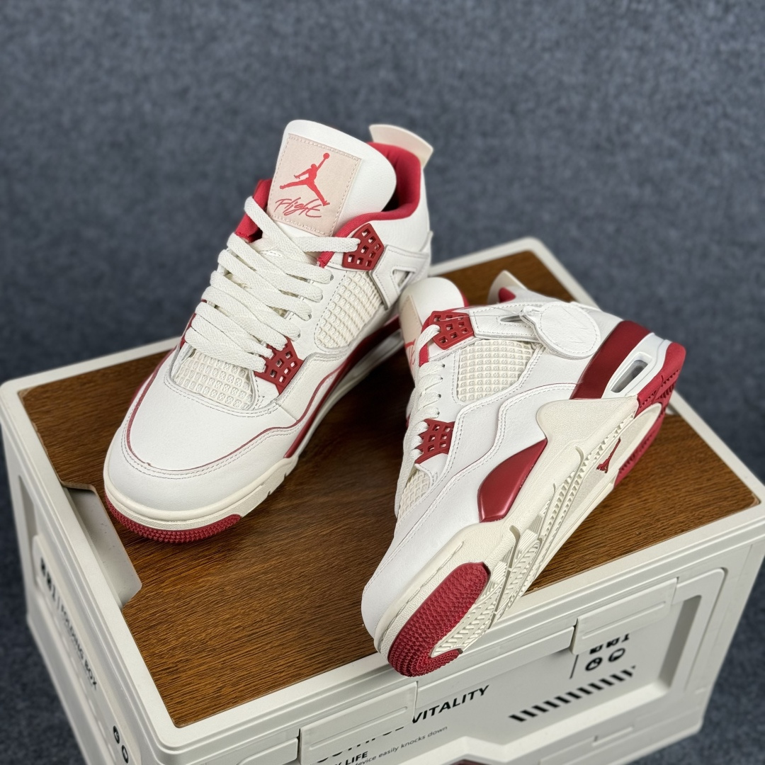 300 W版 Air Jordan AJ4 ”Metallic Gold” 红色情人节 乔丹AJ4代中帮复古休闲篮球鞋 HV0823-108-Chinese UA Cheap High Quatity Brand Clothes Bags handbags Sneakers wholesale wholesaler seller from China Factory suppliers Fashion Clothing Shoes best Quality Beautiful Price 300 W版 Air Jordan AJ4 ”Metallic Gold” 红色情人节 乔丹AJ4代中帮复古休闲篮球鞋 HV0823-108
