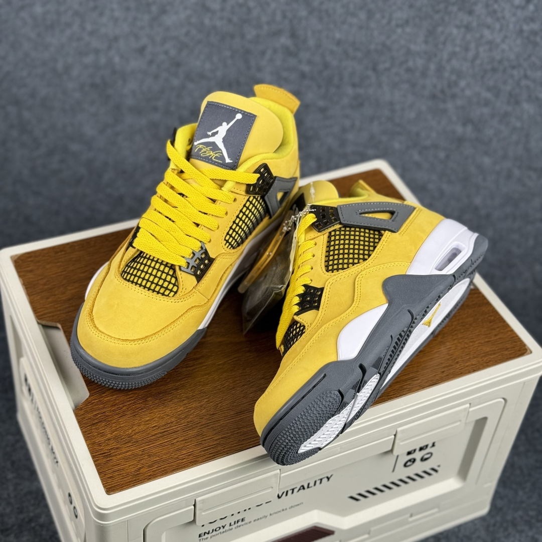 W版 Air Jordan AJ4 ”Metallic Gold” 电母黑黄 乔丹AJ4代中帮复古休闲篮球鞋 CT8527-700-Top High Quatity Cheap Sneakers Fashion Clothing Clothes Bags handbags Shoes of all Brand wholesale With The best Quality And Beautiful Price from China Factory Chinese suppliers wholesaler seller W版 Air Jordan AJ4 ”Metallic Gold” 电母黑黄 乔丹AJ4代中帮复古休闲篮球鞋 CT8527-700