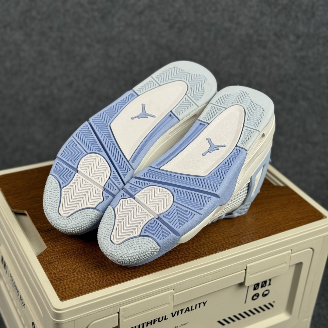 W版 Air Jordan AJ4 ”Metallic Gold” 白蓝 乔丹AJ4代中帮复古休闲篮球鞋 HV0823-100-Top High Quatity Cheap Sneakers Fashion Clothing Clothes Bags handbags Shoes of all Brand wholesale With The best Quality And Beautiful Price from China Factory Chinese suppliers wholesaler seller W版 Air Jordan AJ4 ”Metallic Gold” 白蓝 乔丹AJ4代中帮复古休闲篮球鞋 HV0823-100