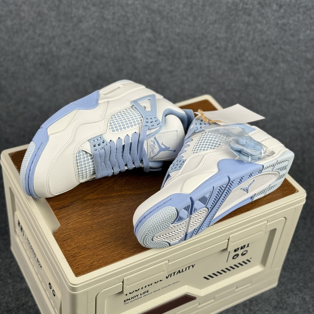 W版 Air Jordan AJ4 ”Metallic Gold” 白蓝 乔丹AJ4代中帮复古休闲篮球鞋 HV0823-100-Top High Quatity Cheap Sneakers Fashion Clothing Clothes Bags handbags Shoes of all Brand wholesale With The best Quality And Beautiful Price from China Factory Chinese suppliers wholesaler seller W版 Air Jordan AJ4 ”Metallic Gold” 白蓝 乔丹AJ4代中帮复古休闲篮球鞋 HV0823-100