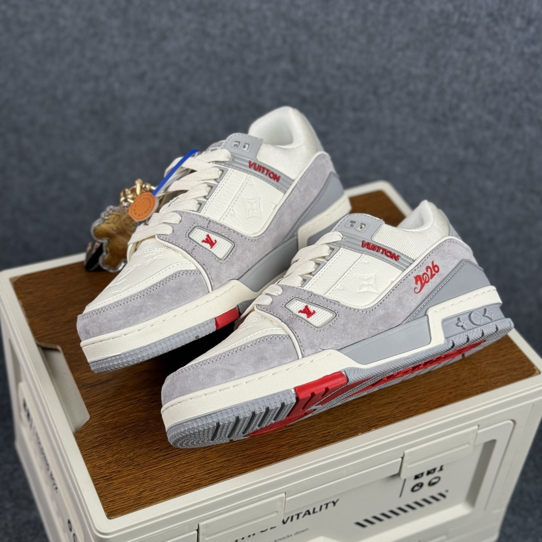 LOUIS VUITTON Trainer Maxi 路易威登 LV厚底板鞋 马年限定印花系列-Top High Quatity Cheap Sneakers Fashion Clothing Clothes Bags handbags Shoes of all Brand wholesale With The best Quality And Beautiful Price from China Factory Chinese suppliers wholesaler seller LOUIS VUITTON Trainer Maxi 路易威登 LV厚底板鞋 马年限定印花系列