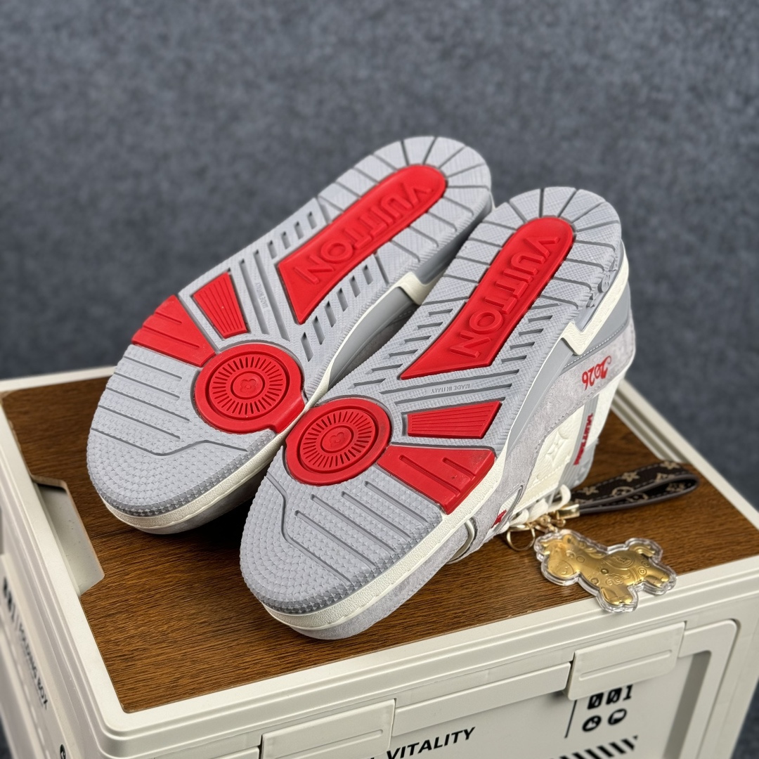 LOUIS VUITTON Trainer Maxi 路易威登 LV厚底板鞋 马年限定印花系列-Top High Quatity Cheap Sneakers Fashion Clothing Clothes Bags handbags Shoes of all Brand wholesale With The best Quality And Beautiful Price from China Factory Chinese suppliers wholesaler seller LOUIS VUITTON Trainer Maxi 路易威登 LV厚底板鞋 马年限定印花系列