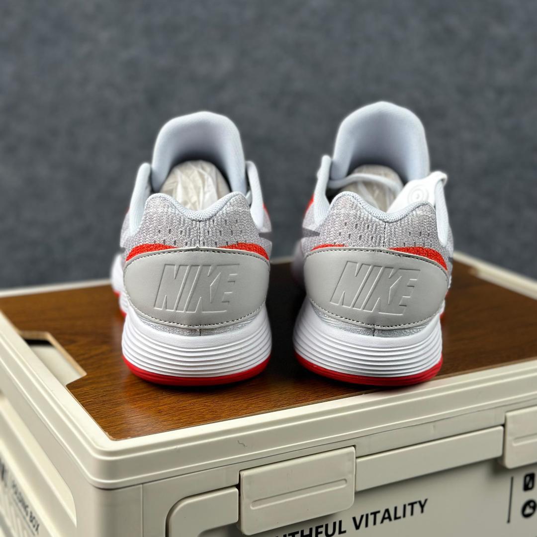 Nike React Hyperdunk 2017 Low EP 马年限定 低帮实战篮球鞋 897637-011-Top High Quatity Cheap Sneakers Fashion Clothing Clothes Bags handbags Shoes of all Brand wholesale With The best Quality And Beautiful Price from China Factory Chinese suppliers wholesaler seller Nike React Hyperdunk 2017 Low EP 马年限定 低帮实战篮球鞋 897637-011