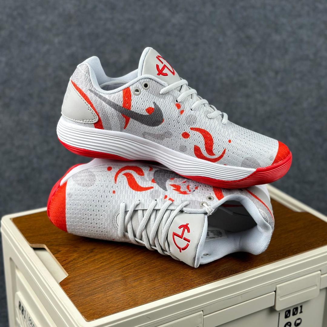 Nike React Hyperdunk 2017 Low EP 马年限定 低帮实战篮球鞋 897637-011-Top High Quatity Cheap Sneakers Fashion Clothing Clothes Bags handbags Shoes of all Brand wholesale With The best Quality And Beautiful Price from China Factory Chinese suppliers wholesaler seller Nike React Hyperdunk 2017 Low EP 马年限定 低帮实战篮球鞋 897637-011