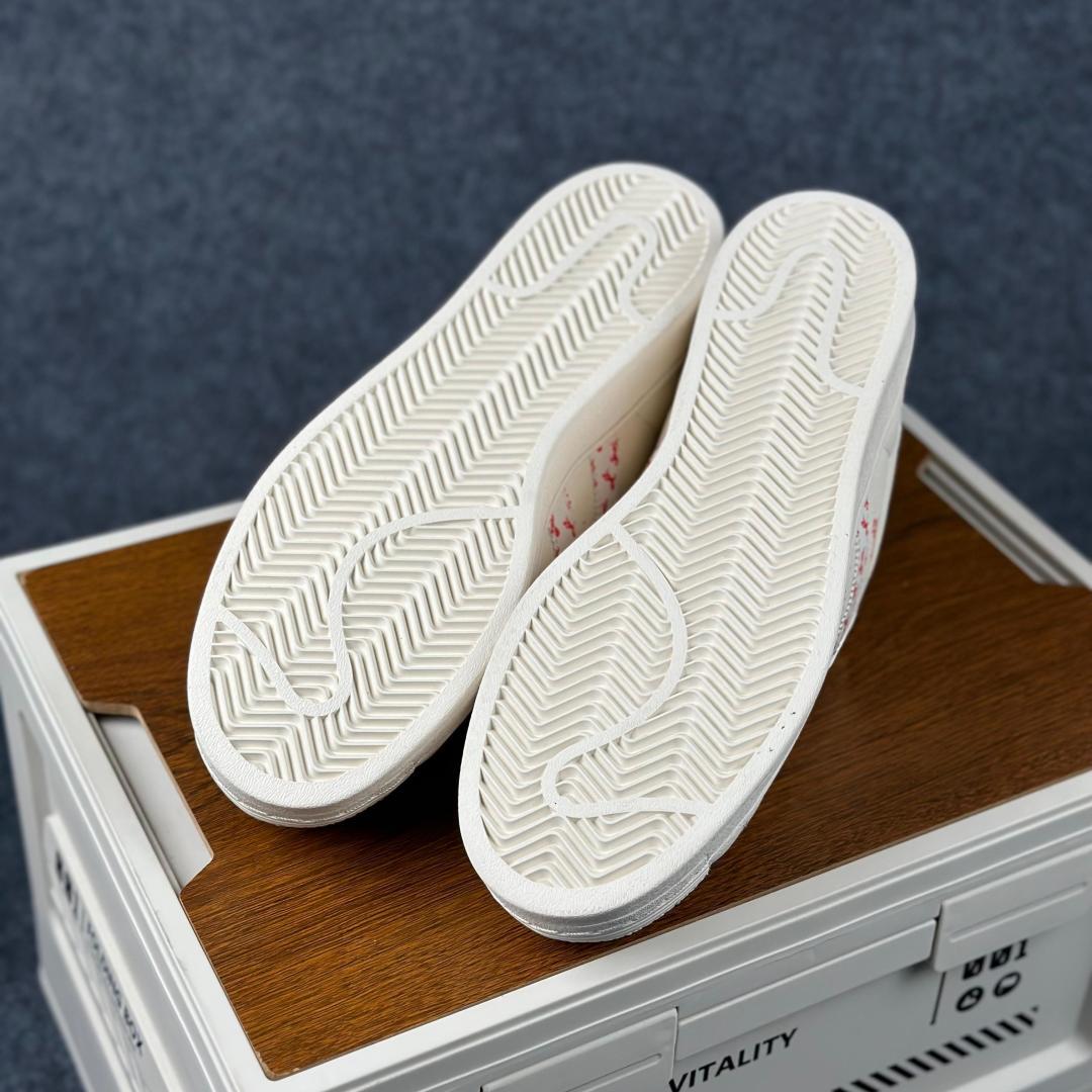 AD Originals Super马年限定 贝壳头板鞋 LX0918-Top High Quatity Cheap Sneakers Fashion Clothing Clothes Bags handbags Shoes of all Brand wholesale With The best Quality And Beautiful Price from China Factory Chinese suppliers wholesaler seller AD Originals Super马年限定 贝壳头板鞋 LX0918