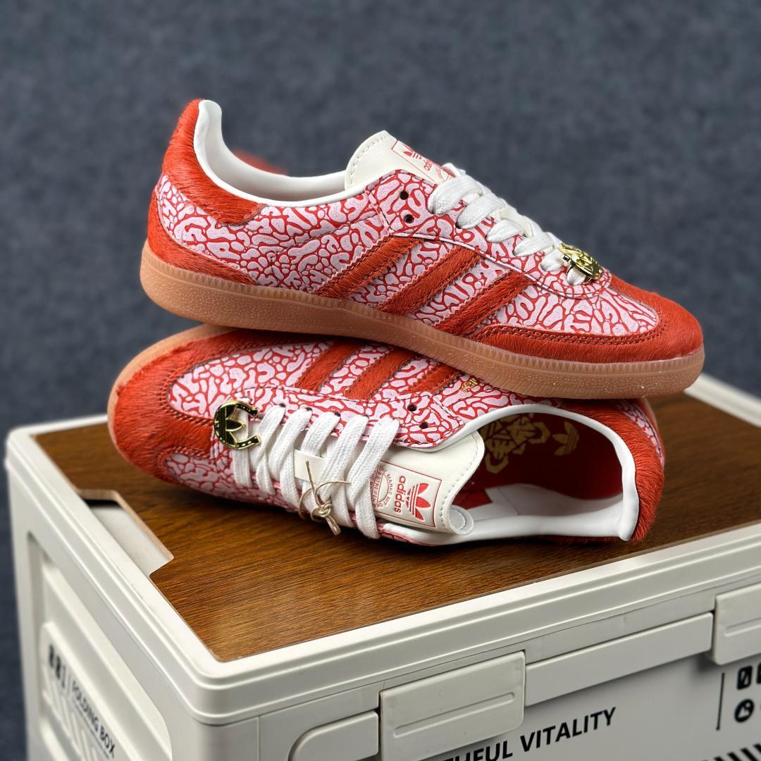 Adidas Samba 马年限定 JR8743 复古桑巴板鞋-Top High Quatity Cheap Sneakers Fashion Clothing Clothes Bags handbags Shoes of all Brand wholesale With The best Quality And Beautiful Price from China Factory Chinese suppliers wholesaler seller Adidas Samba 马年限定 JR8743 复古桑巴板鞋