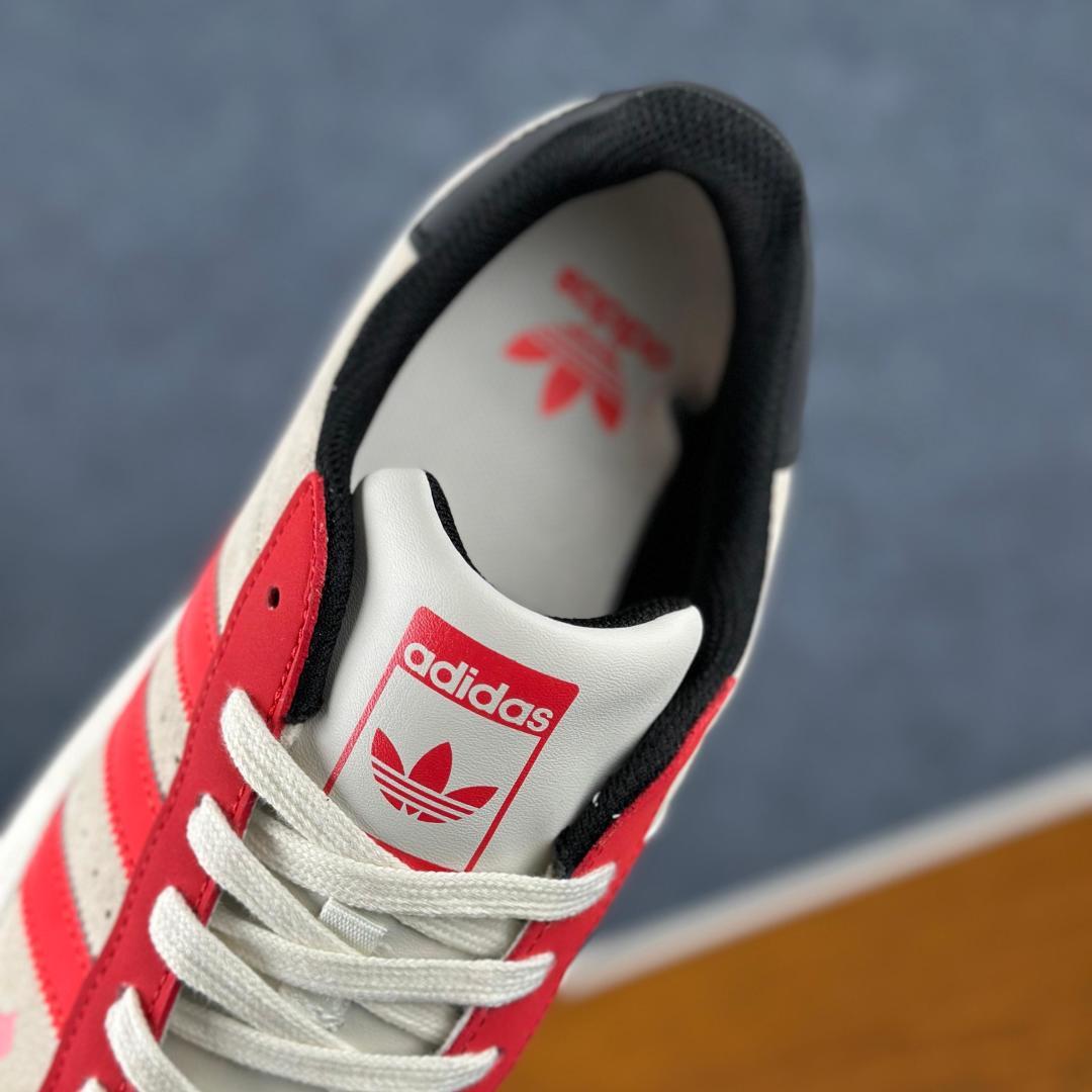 240 adidas Super2026 丙午马年限定款 码 SD6831 采用浅灰麂皮 红色皮革-Chinese UA Cheap High Quatity Brand Clothes Bags handbags Sneakers wholesale wholesaler seller from China Factory suppliers Fashion Clothing Shoes best Quality Beautiful Price 240 adidas Super2026 丙午马年限定款 码 SD6831 采用浅灰麂皮 红色皮革