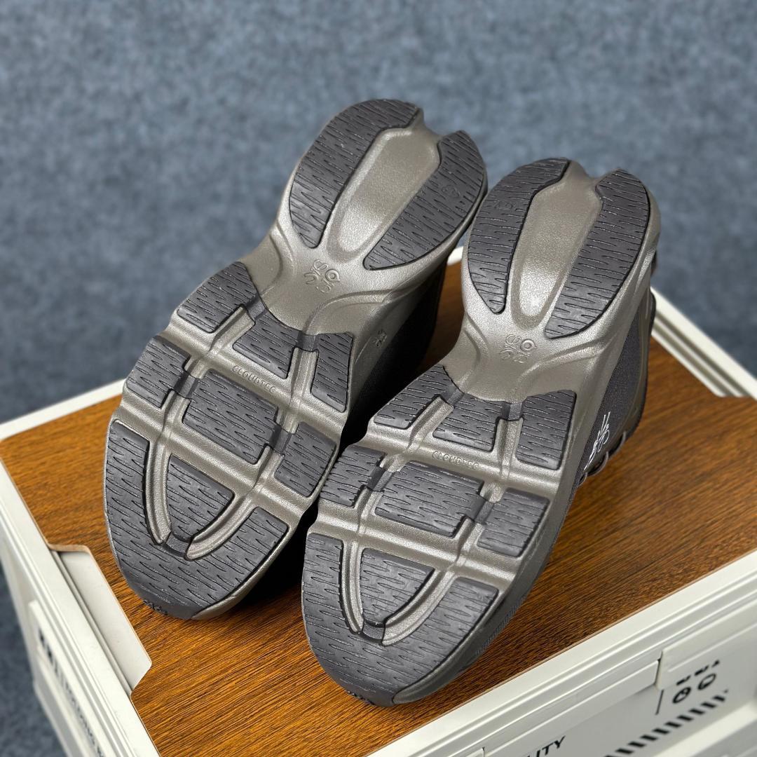 LOEWE罗意威 x ON昂跑 联名款 Cloudsolo系列 棕黑 36-46 3MF3066-Top High Quatity Cheap Sneakers Fashion Clothing Clothes Bags handbags Shoes of all Brand wholesale With The best Quality And Beautiful Price from China Factory Chinese suppliers wholesaler seller LOEWE罗意威 x ON昂跑 联名款 Cloudsolo系列 棕黑 36-46 3MF3066