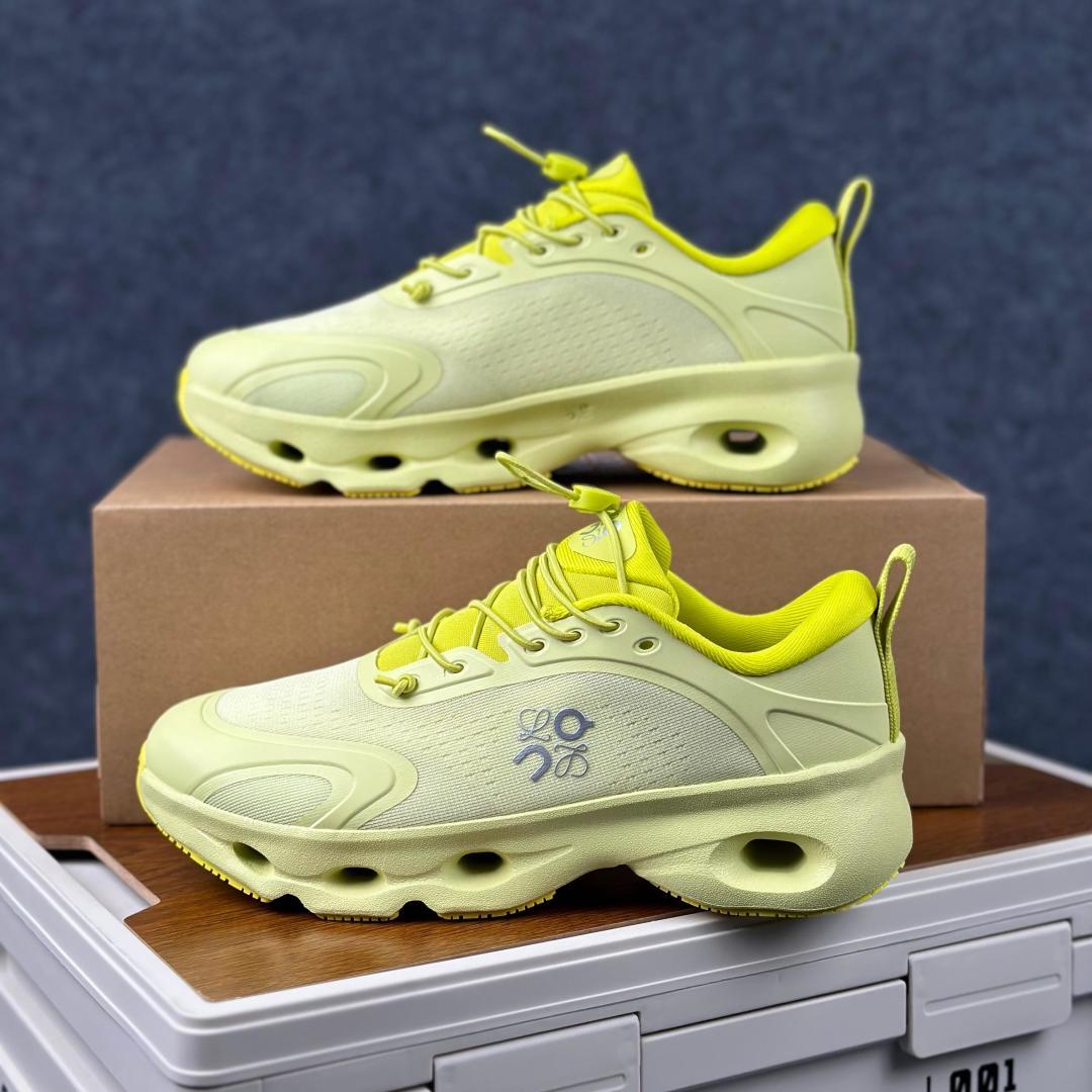 LOEWE罗意威 x ON昂跑 联名款 Cloudsolo系列 棕黑 36-46 3WF3060-Top High Quatity Cheap Sneakers Fashion Clothing Clothes Bags handbags Shoes of all Brand wholesale With The best Quality And Beautiful Price from China Factory Chinese suppliers wholesaler seller LOEWE罗意威 x ON昂跑 联名款 Cloudsolo系列 棕黑 36-46 3WF3060
