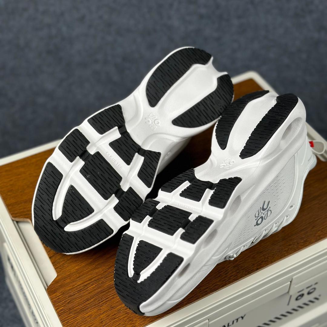 LOEWE罗意威 x ON昂跑 联名款 Cloudsolo系列 白色 36-46 3WF3060-Top High Quatity Cheap Sneakers Fashion Clothing Clothes Bags handbags Shoes of all Brand wholesale With The best Quality And Beautiful Price from China Factory Chinese suppliers wholesaler seller LOEWE罗意威 x ON昂跑 联名款 Cloudsolo系列 白色 36-46 3WF3060