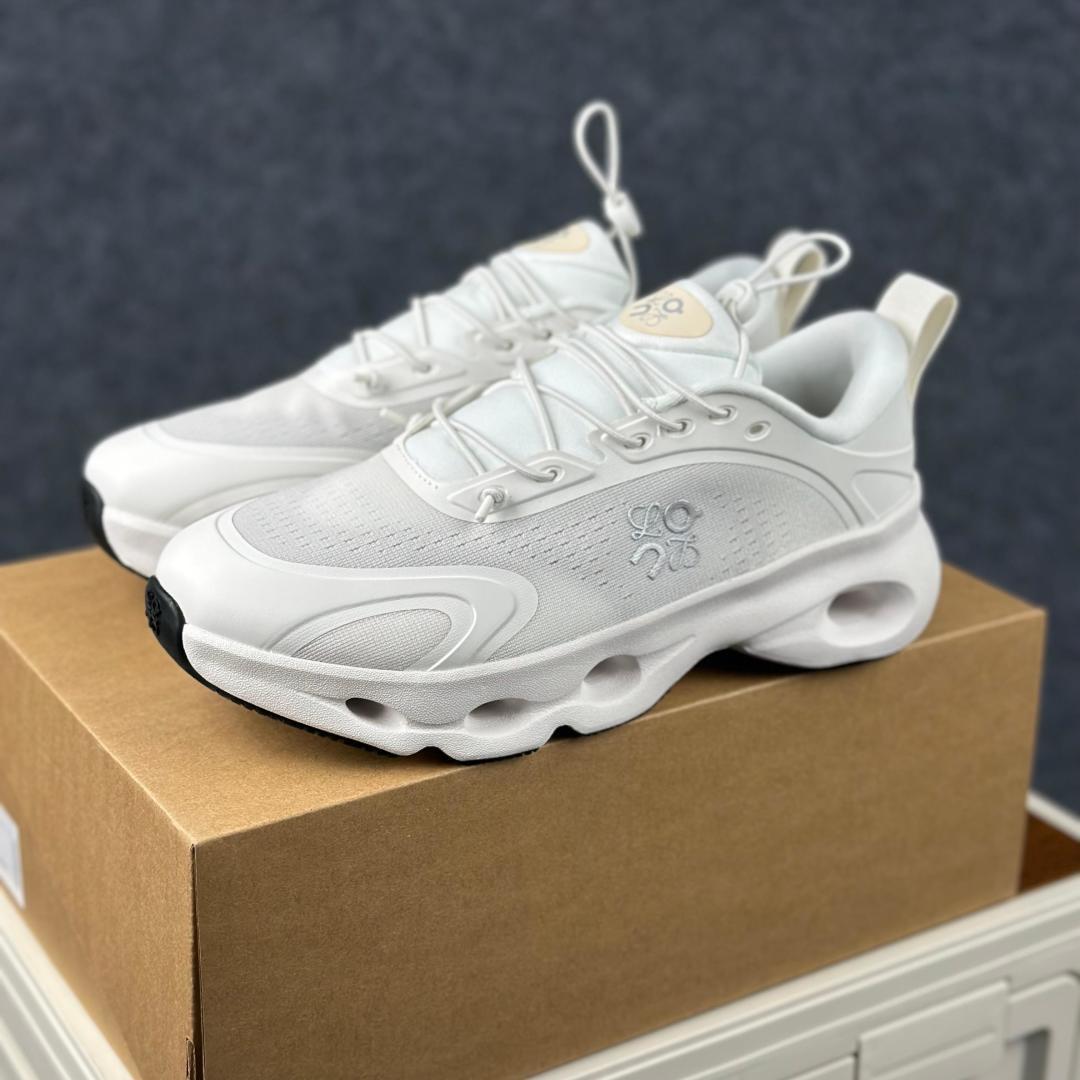 LOEWE罗意威 x ON昂跑 联名款 Cloudsolo系列 白色 36-46 3WF3060-Top High Quatity Cheap Sneakers Fashion Clothing Clothes Bags handbags Shoes of all Brand wholesale With The best Quality And Beautiful Price from China Factory Chinese suppliers wholesaler seller LOEWE罗意威 x ON昂跑 联名款 Cloudsolo系列 白色 36-46 3WF3060