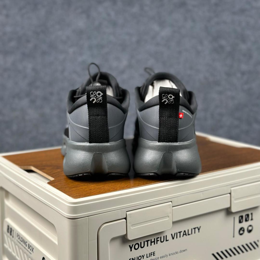 LOEWE罗意威 x ON昂跑 联名款 Cloudsolo系列 黑色 36-46 3MF3066-Top High Quatity Cheap Sneakers Fashion Clothing Clothes Bags handbags Shoes of all Brand wholesale With The best Quality And Beautiful Price from China Factory Chinese suppliers wholesaler seller LOEWE罗意威 x ON昂跑 联名款 Cloudsolo系列 黑色 36-46 3MF3066