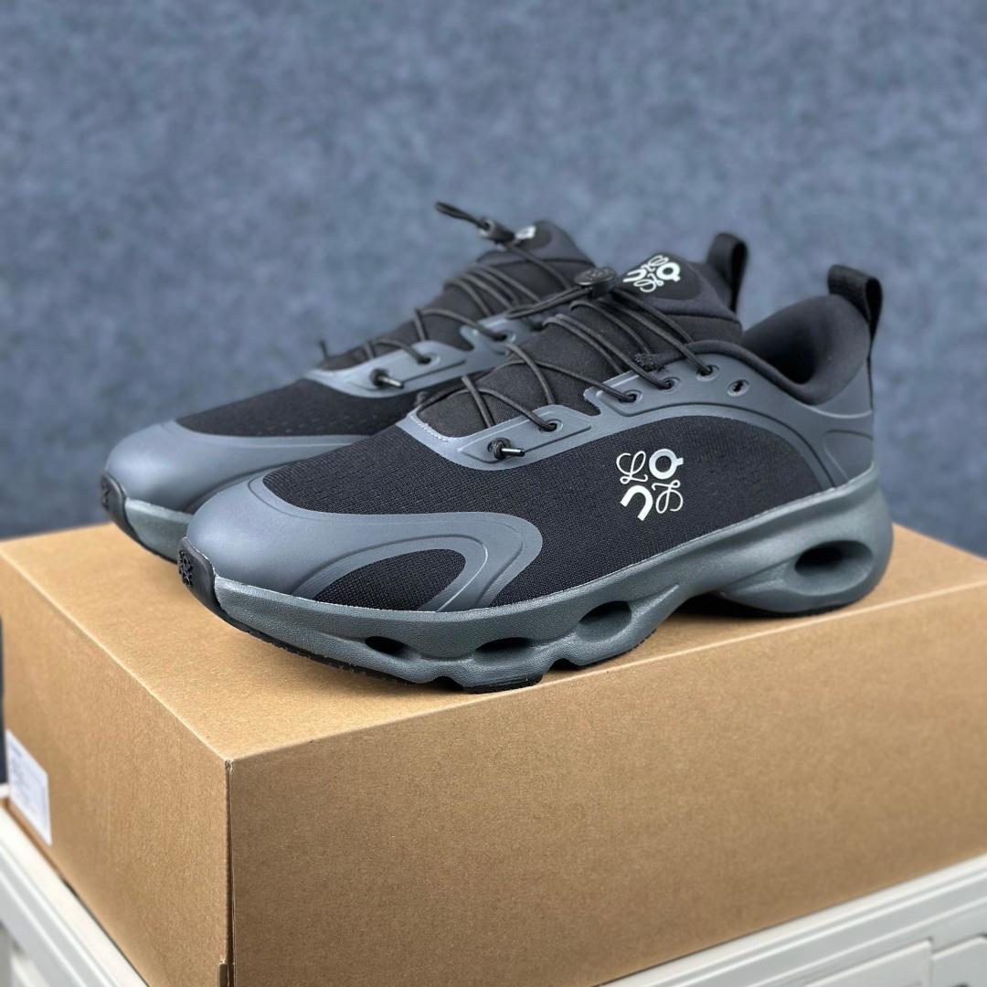 LOEWE罗意威 x ON昂跑 联名款 Cloudsolo系列 黑色 36-46 3MF3066-Top High Quatity Cheap Sneakers Fashion Clothing Clothes Bags handbags Shoes of all Brand wholesale With The best Quality And Beautiful Price from China Factory Chinese suppliers wholesaler seller LOEWE罗意威 x ON昂跑 联名款 Cloudsolo系列 黑色 36-46 3MF3066