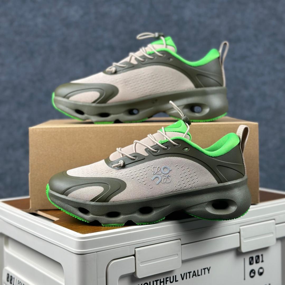 LOEWE罗意威 x ON昂跑 联名款 Cloudsolo系列 灰绿 36-46 3WF3060-Top High Quatity Cheap Sneakers Fashion Clothing Clothes Bags handbags Shoes of all Brand wholesale With The best Quality And Beautiful Price from China Factory Chinese suppliers wholesaler seller LOEWE罗意威 x ON昂跑 联名款 Cloudsolo系列 灰绿 36-46 3WF3060