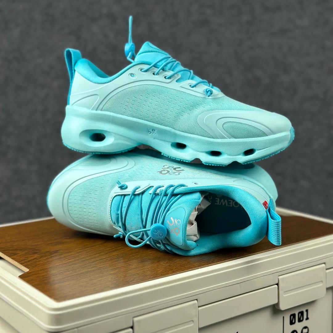 LOEWE罗意威 x ON昂跑 联名款 Cloudsolo系列 蓝色 36-46 3WF3060-Top High Quatity Cheap Sneakers Fashion Clothing Clothes Bags handbags Shoes of all Brand wholesale With The best Quality And Beautiful Price from China Factory Chinese suppliers wholesaler seller LOEWE罗意威 x ON昂跑 联名款 Cloudsolo系列 蓝色 36-46 3WF3060