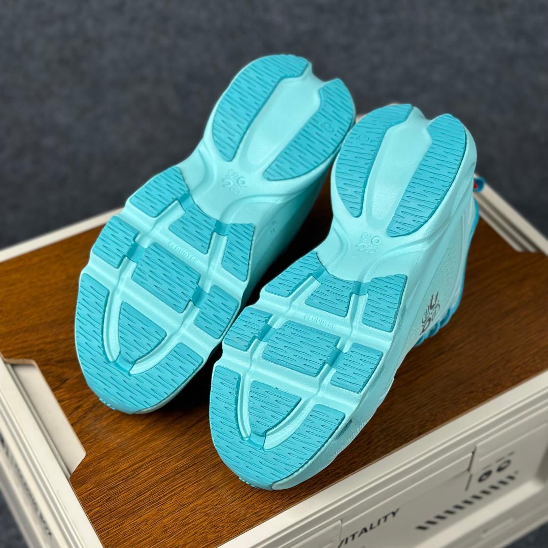LOEWE罗意威 x ON昂跑 联名款 Cloudsolo系列 蓝色 36-46 3WF3060-Top High Quatity Cheap Sneakers Fashion Clothing Clothes Bags handbags Shoes of all Brand wholesale With The best Quality And Beautiful Price from China Factory Chinese suppliers wholesaler seller LOEWE罗意威 x ON昂跑 联名款 Cloudsolo系列 蓝色 36-46 3WF3060