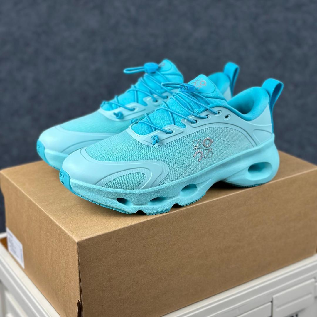 LOEWE罗意威 x ON昂跑 联名款 Cloudsolo系列 蓝色 36-46 3WF3060-Top High Quatity Cheap Sneakers Fashion Clothing Clothes Bags handbags Shoes of all Brand wholesale With The best Quality And Beautiful Price from China Factory Chinese suppliers wholesaler seller LOEWE罗意威 x ON昂跑 联名款 Cloudsolo系列 蓝色 36-46 3WF3060
