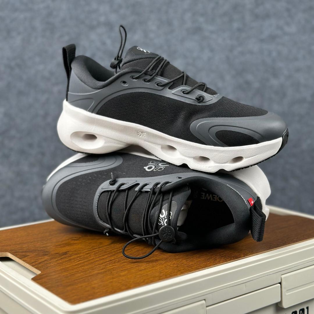 LOEWE罗意威 x ON昂跑 联名款 Cloudsolo系列 黑白 36-46 3WF3060