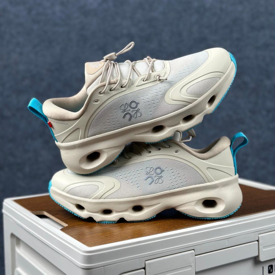 LOEWE罗意威 x ON昂跑 联名款 Cloudsolo系列 白米蓝 36-46 3WF3060-Top High Quatity Cheap Sneakers Fashion Clothing Clothes Bags handbags Shoes of all Brand wholesale With The best Quality And Beautiful Price from China Factory Chinese suppliers wholesaler seller LOEWE罗意威 x ON昂跑 联名款 Cloudsolo系列 白米蓝 36-46 3WF3060