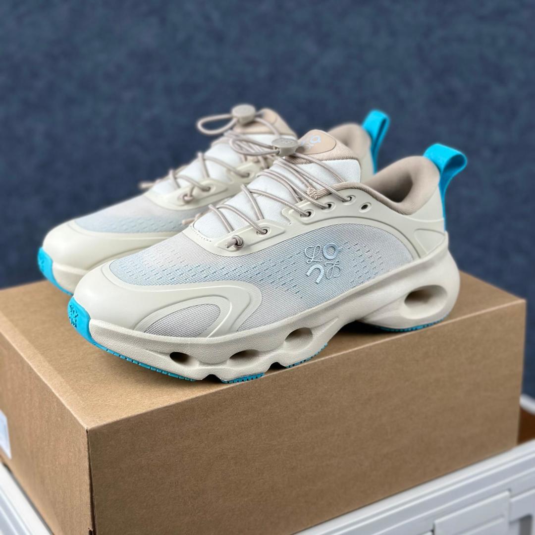 LOEWE罗意威 x ON昂跑 联名款 Cloudsolo系列 白米蓝 36-46 3WF3060-Top High Quatity Cheap Sneakers Fashion Clothing Clothes Bags handbags Shoes of all Brand wholesale With The best Quality And Beautiful Price from China Factory Chinese suppliers wholesaler seller LOEWE罗意威 x ON昂跑 联名款 Cloudsolo系列 白米蓝 36-46 3WF3060