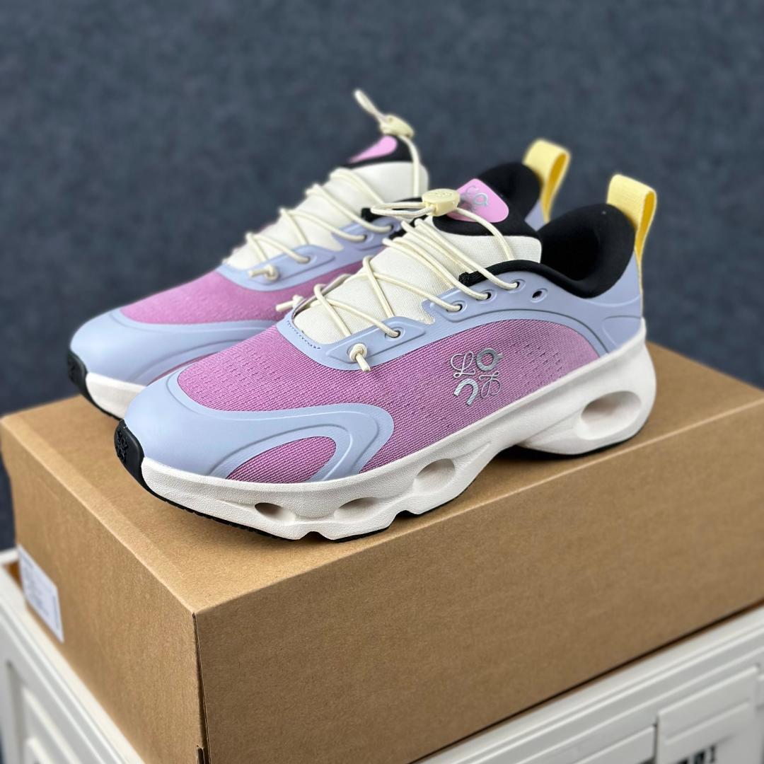 LOEWE罗意威 x ON昂跑 联名款 Cloudsolo系列 紫色 36-46 3WF3060-Top High Quatity Cheap Sneakers Fashion Clothing Clothes Bags handbags Shoes of all Brand wholesale With The best Quality And Beautiful Price from China Factory Chinese suppliers wholesaler seller LOEWE罗意威 x ON昂跑 联名款 Cloudsolo系列 紫色 36-46 3WF3060