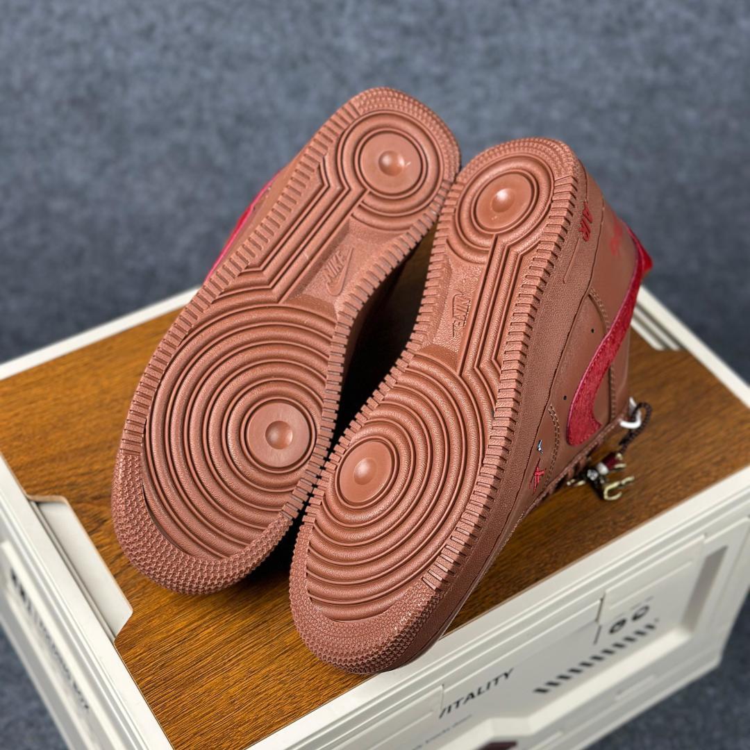 260 NIke Air Force 1 '07 Low “马年联名--栗红檀棕” XY9025-002-Chinese UA Cheap High Quatity Brand Clothes Bags handbags Sneakers wholesale wholesaler seller from China Factory suppliers Fashion Clothing Shoes best Quality Beautiful Price 260 NIke Air Force 1 '07 Low “马年联名--栗红檀棕” XY9025-002