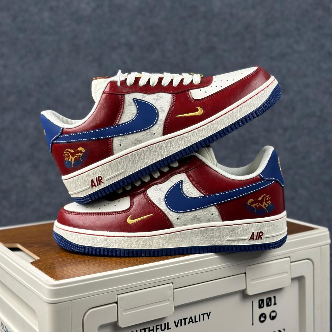 NIke Air Force 1 '07 Low “马年联名--朱红云白” FV4921-600 海外限量发售 空军一号低帮 运动鞋-Top High Quatity Cheap Sneakers Fashion Clothing Clothes Bags handbags Shoes of all Brand wholesale With The best Quality And Beautiful Price from China Factory Chinese suppliers wholesaler seller NIke Air Force 1 '07 Low “马年联名--朱红云白” FV4921-600 海外限量发售 空军一号低帮 运动鞋