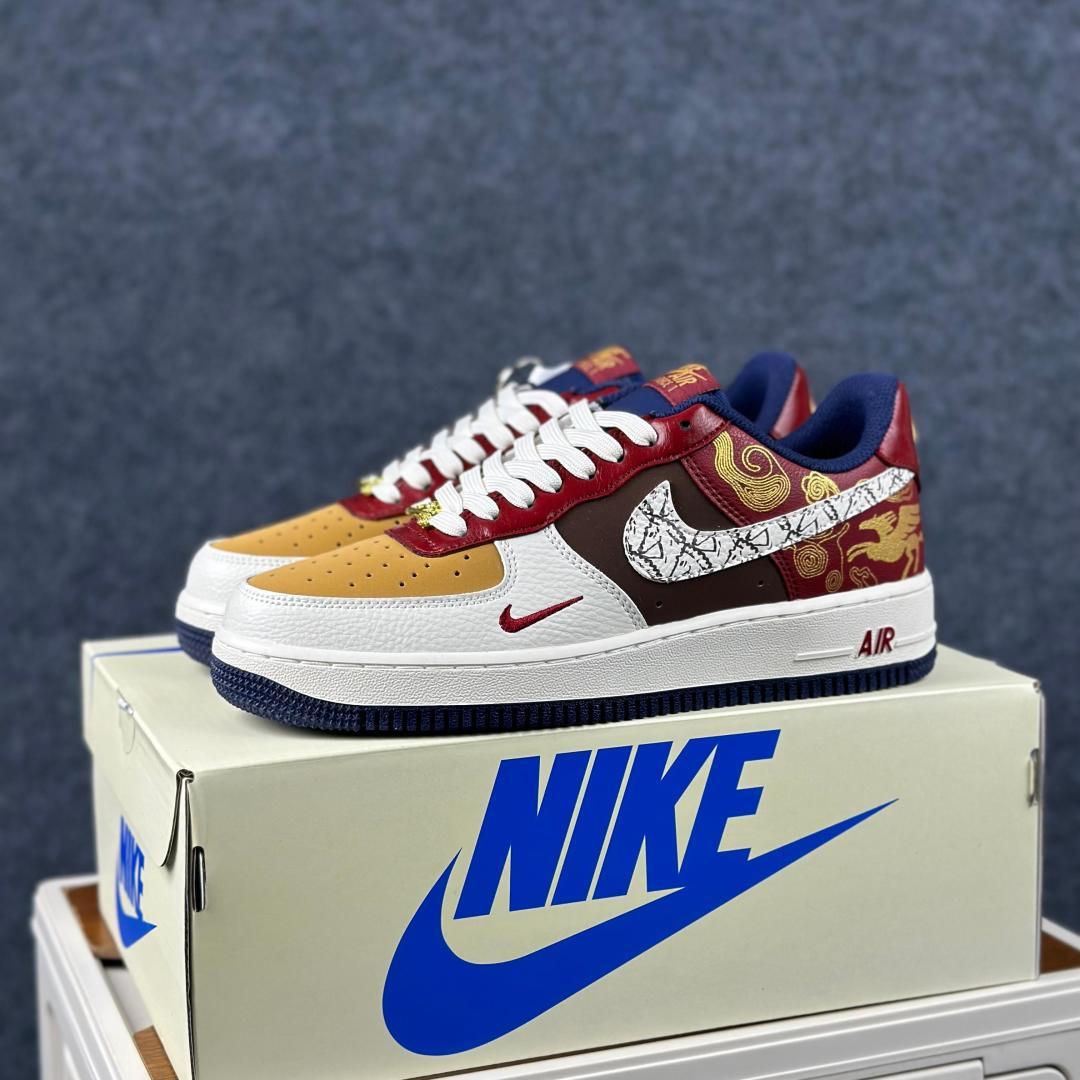 260 NIke Air Force 1 '07 Low “马年联名--瑞彩祥云金纹” NH0601-535 海外限量发售 空军一号低帮 运动鞋