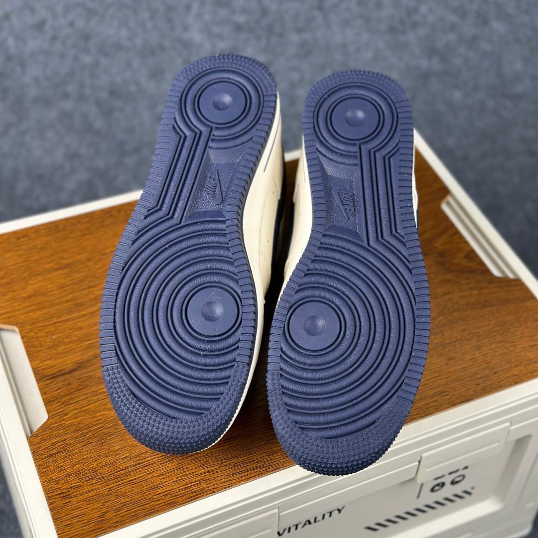 Nike Air Force 1'07 Low 斯图西联名 XX3168-225 空军一号低帮休闲板鞋