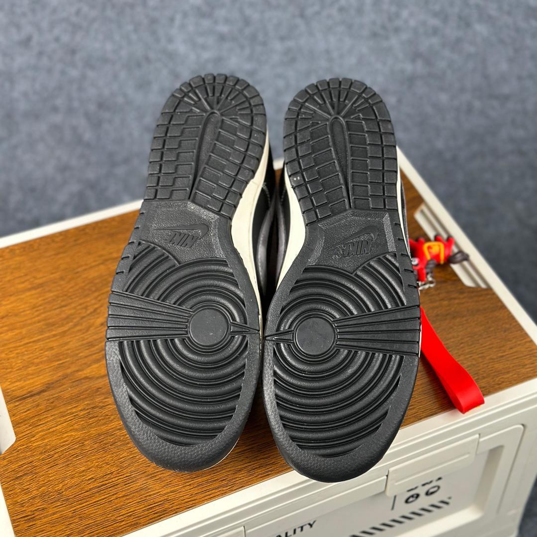 Nike SB Dunk Low 马年限定 黑灰麂皮 HG0026-004 耐克 高端定制 低帮休闲板鞋-Top High Quatity Cheap Sneakers Fashion Clothing Clothes Bags handbags Shoes of all Brand wholesale With The best Quality And Beautiful Price from China Factory Chinese suppliers wholesaler seller Nike SB Dunk Low 马年限定 黑灰麂皮 HG0026-004 耐克 高端定制 低帮休闲板鞋