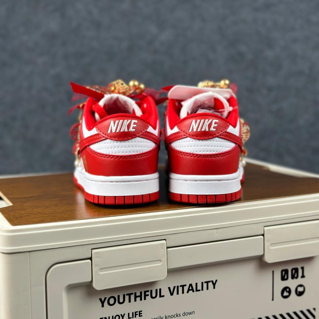 Nike Dunk Low Retro 喜结良缘 婚庆中国风主题红白 国潮金玉良缘婚鞋 CU1727-100-Top High Quatity Cheap Sneakers Fashion Clothing Clothes Bags handbags Shoes of all Brand wholesale With The best Quality And Beautiful Price from China Factory Chinese suppliers wholesaler seller Nike Dunk Low Retro 喜结良缘 婚庆中国风主题红白 国潮金玉良缘婚鞋 CU1727-100