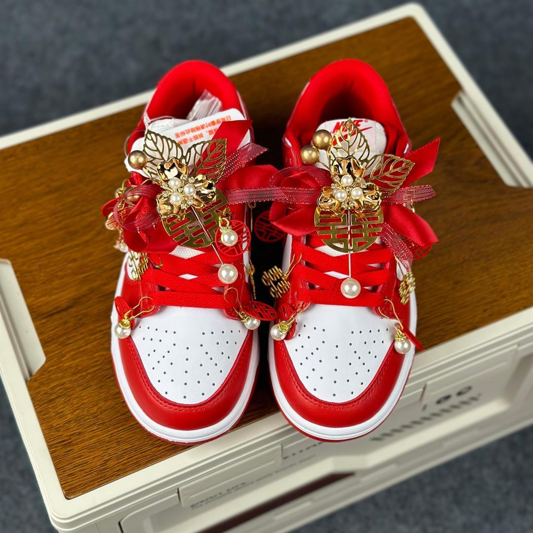 Nike Dunk Low Retro 喜结良缘 婚庆中国风主题红白 国潮金玉良缘婚鞋 CU1727-100-Top High Quatity Cheap Sneakers Fashion Clothing Clothes Bags handbags Shoes of all Brand wholesale With The best Quality And Beautiful Price from China Factory Chinese suppliers wholesaler seller Nike Dunk Low Retro 喜结良缘 婚庆中国风主题红白 国潮金玉良缘婚鞋 CU1727-100