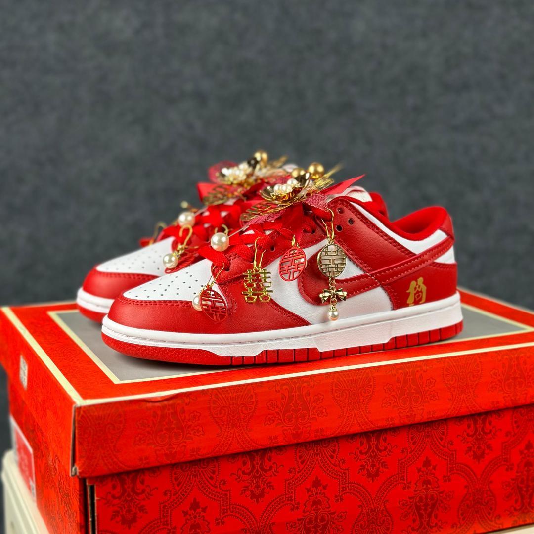 Nike Dunk Low Retro 喜结良缘 婚庆中国风主题红白 国潮金玉良缘婚鞋 CU1727-100-Top High Quatity Cheap Sneakers Fashion Clothing Clothes Bags handbags Shoes of all Brand wholesale With The best Quality And Beautiful Price from China Factory Chinese suppliers wholesaler seller Nike Dunk Low Retro 喜结良缘 婚庆中国风主题红白 国潮金玉良缘婚鞋 CU1727-100