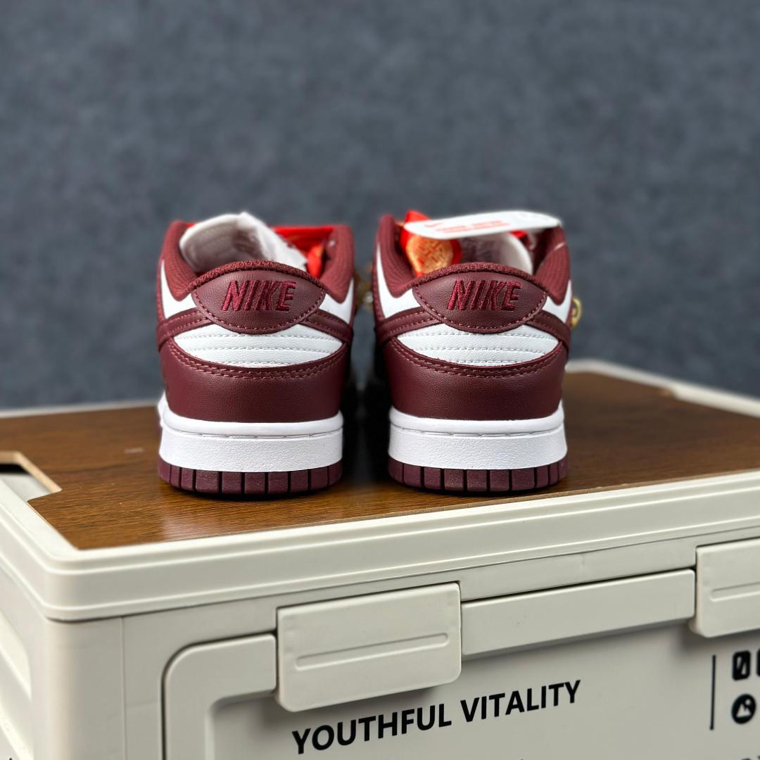 Nike Dunk Low Retro 喜结良缘 婚庆中国风主题红白 国潮金玉良缘婚鞋 D01503-108-Top High Quatity Cheap Sneakers Fashion Clothing Clothes Bags handbags Shoes of all Brand wholesale With The best Quality And Beautiful Price from China Factory Chinese suppliers wholesaler seller Nike Dunk Low Retro 喜结良缘 婚庆中国风主题红白 国潮金玉良缘婚鞋 D01503-108