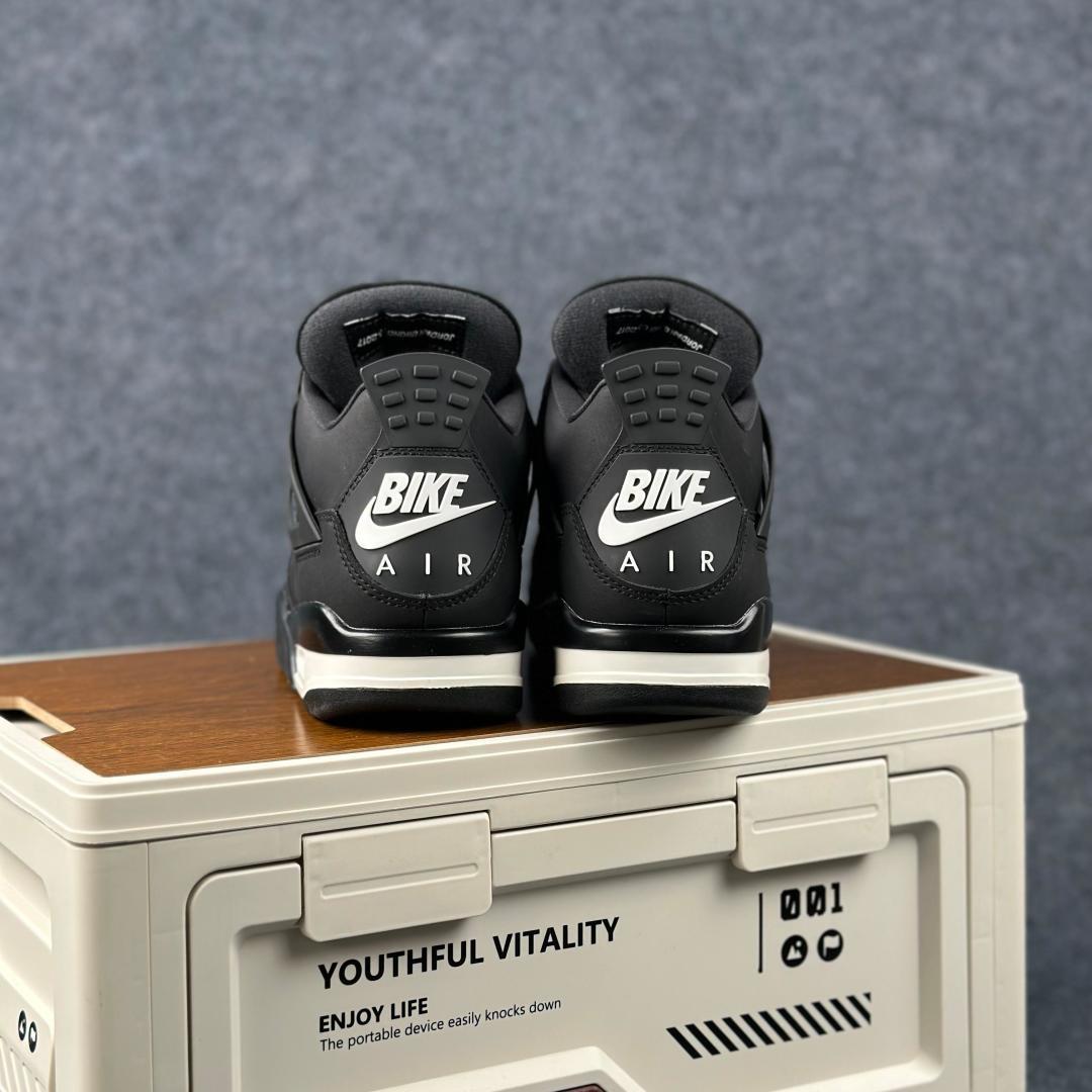 W版大厂出品 Air Jordan 4 Retro 乔丹四代 联名蓝砖 HV0823-200 W版大厂出品 Air Jordan 4 Retro 乔丹四代 联名蓝砖 HV0823-200