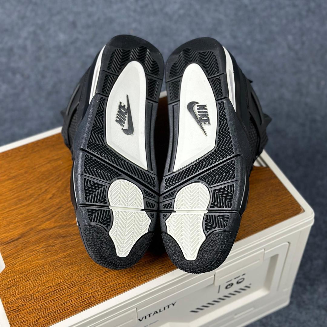 W版大厂出品 Air Jordan 4 Retro 乔丹四代 联名蓝砖 HV0823-200 W版大厂出品 Air Jordan 4 Retro 乔丹四代 联名蓝砖 HV0823-200