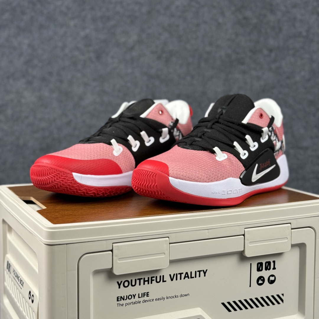 粉黑战甲 Nike PG 2 实战篮球鞋 甜酷撞色 球场吸睛利器 AR0465-009 粉黑战甲 Nike PG 2 实战篮球鞋 甜酷撞色 球场吸睛利器 AR0465-009