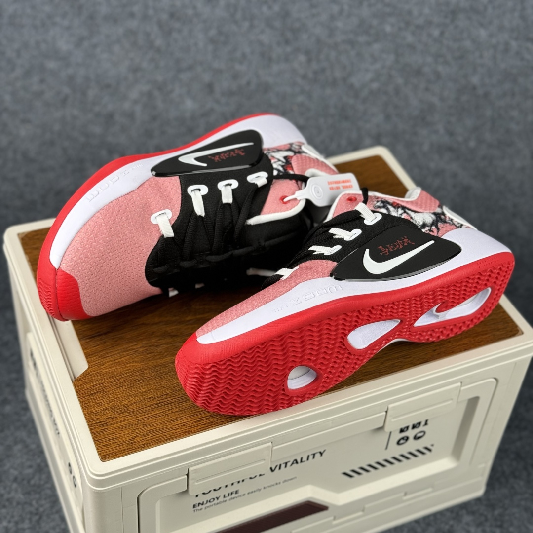 粉黑战甲 Nike PG 2 实战篮球鞋 甜酷撞色 球场吸睛利器 AR0465-009 粉黑战甲 Nike PG 2 实战篮球鞋 甜酷撞色 球场吸睛利器 AR0465-009