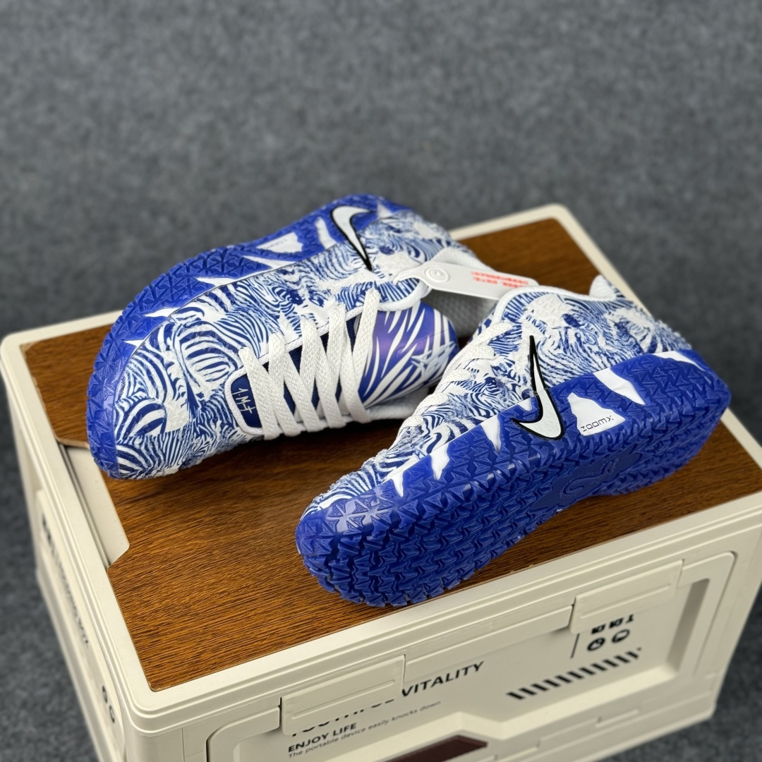 蓝纹暴袭 Nike Zoom 实战篮球鞋 视觉与性能的双重暴击 HF2794-005-Top High Quatity Cheap Sneakers Fashion Clothing Clothes Bags handbags Shoes of all Brand wholesale With The best Quality And Beautiful Price from China Factory Chinese suppliers wholesaler seller 蓝纹暴袭 Nike Zoom 实战篮球鞋 视觉与性能的双重暴击 HF2794-005