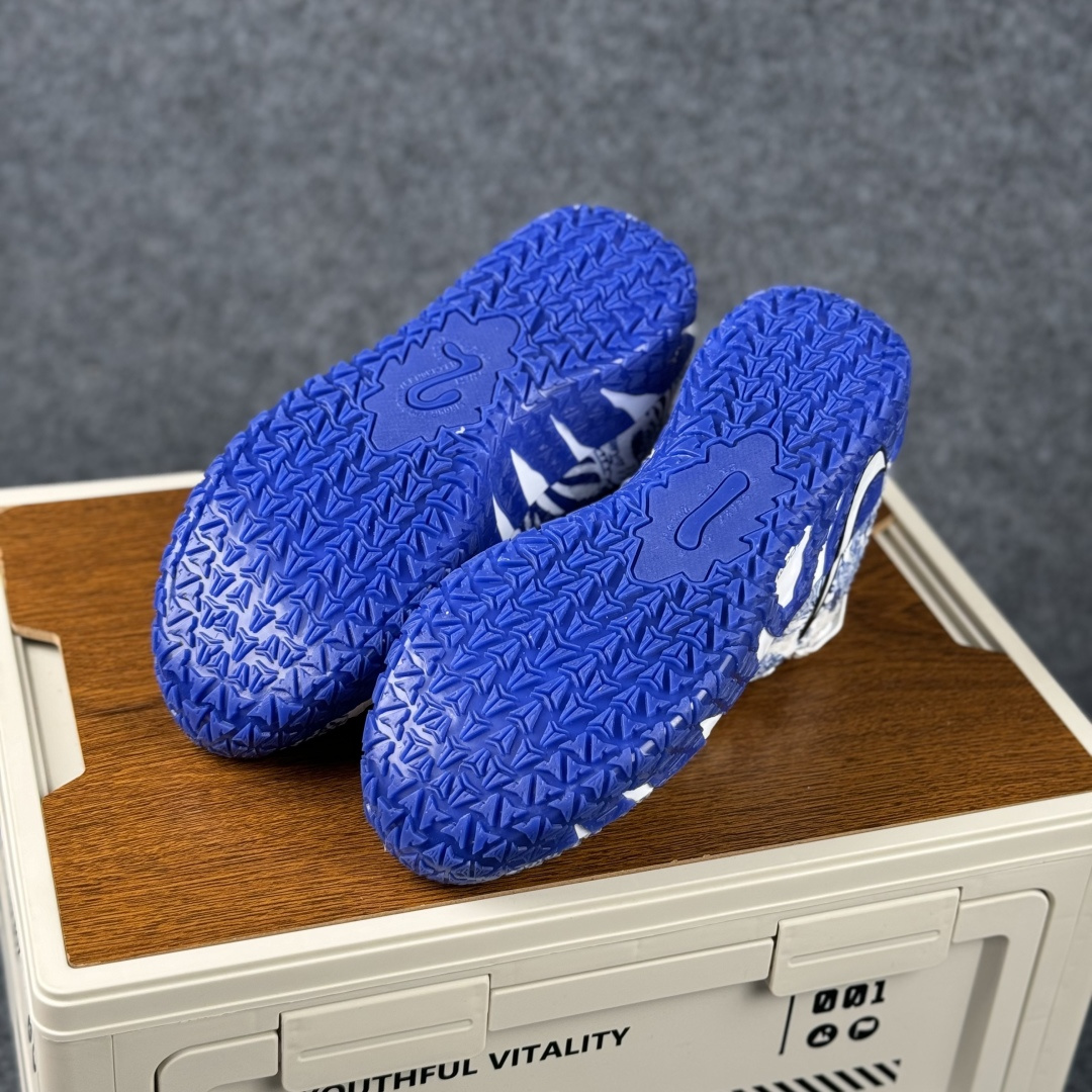 蓝纹暴袭 Nike Zoom 实战篮球鞋 视觉与性能的双重暴击 HF2794-005-Top High Quatity Cheap Sneakers Fashion Clothing Clothes Bags handbags Shoes of all Brand wholesale With The best Quality And Beautiful Price from China Factory Chinese suppliers wholesaler seller 蓝纹暴袭 Nike Zoom 实战篮球鞋 视觉与性能的双重暴击 HF2794-005