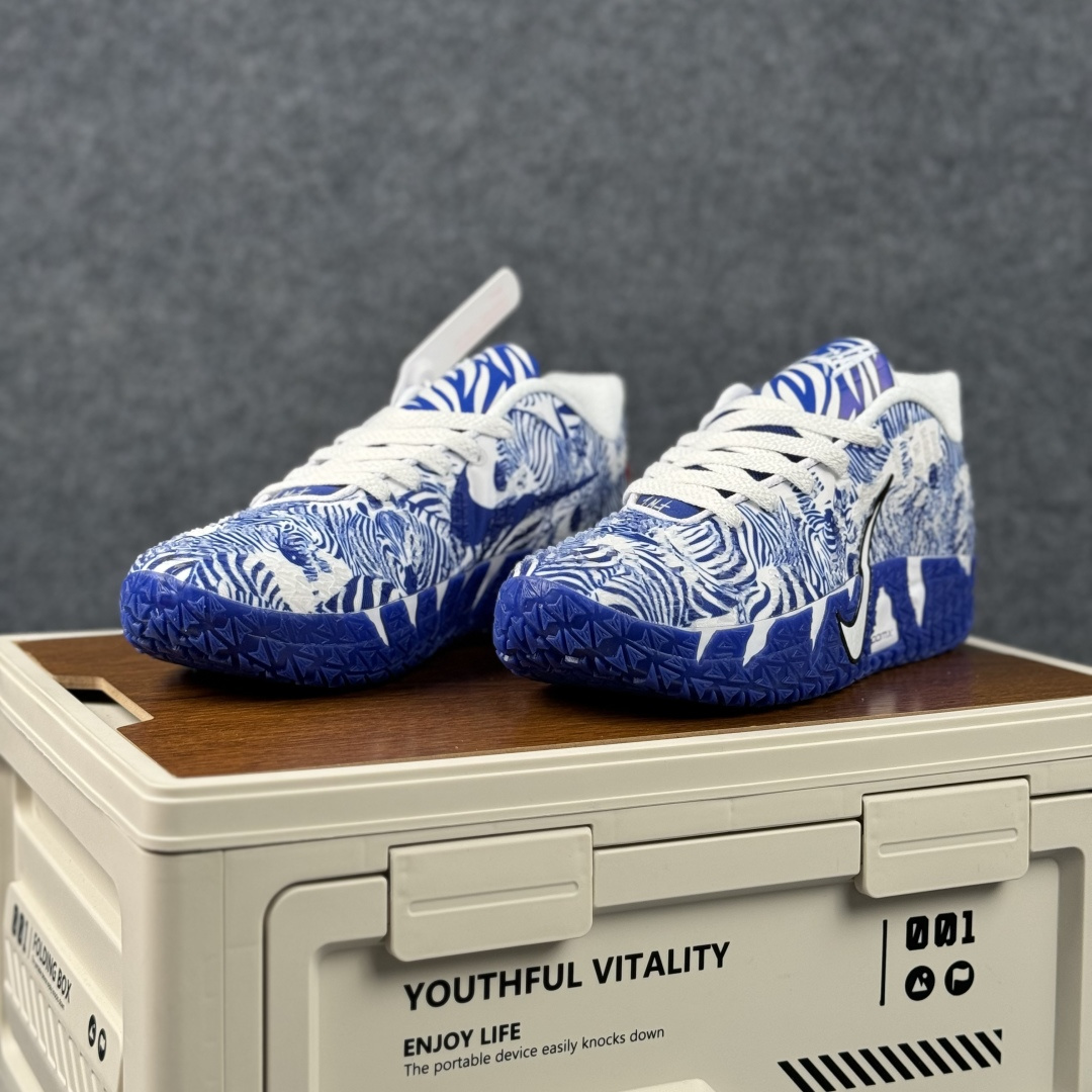 蓝纹暴袭 Nike Zoom 实战篮球鞋 视觉与性能的双重暴击 HF2794-005-Top High Quatity Cheap Sneakers Fashion Clothing Clothes Bags handbags Shoes of all Brand wholesale With The best Quality And Beautiful Price from China Factory Chinese suppliers wholesaler seller 蓝纹暴袭 Nike Zoom 实战篮球鞋 视觉与性能的双重暴击 HF2794-005