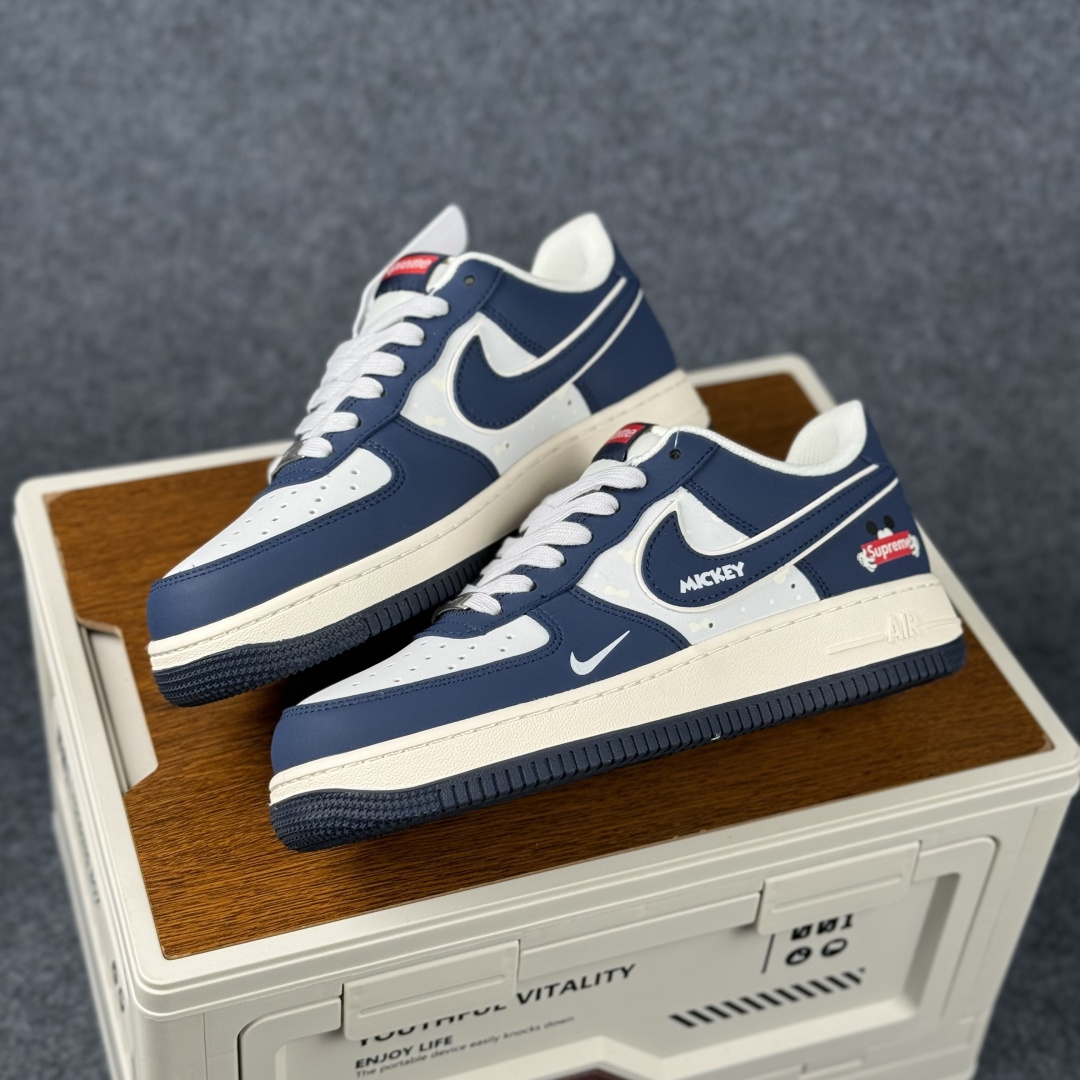 Nike Air Force 1 Low x Mickey x Supreme 三方联名款 XS1958-626-Top High Quatity Cheap Sneakers Fashion Clothing Clothes Bags handbags Shoes of all Brand wholesale With The best Quality And Beautiful Price from China Factory Chinese suppliers wholesaler seller Nike Air Force 1 Low x Mickey x Supreme 三方联名款 XS1958-626