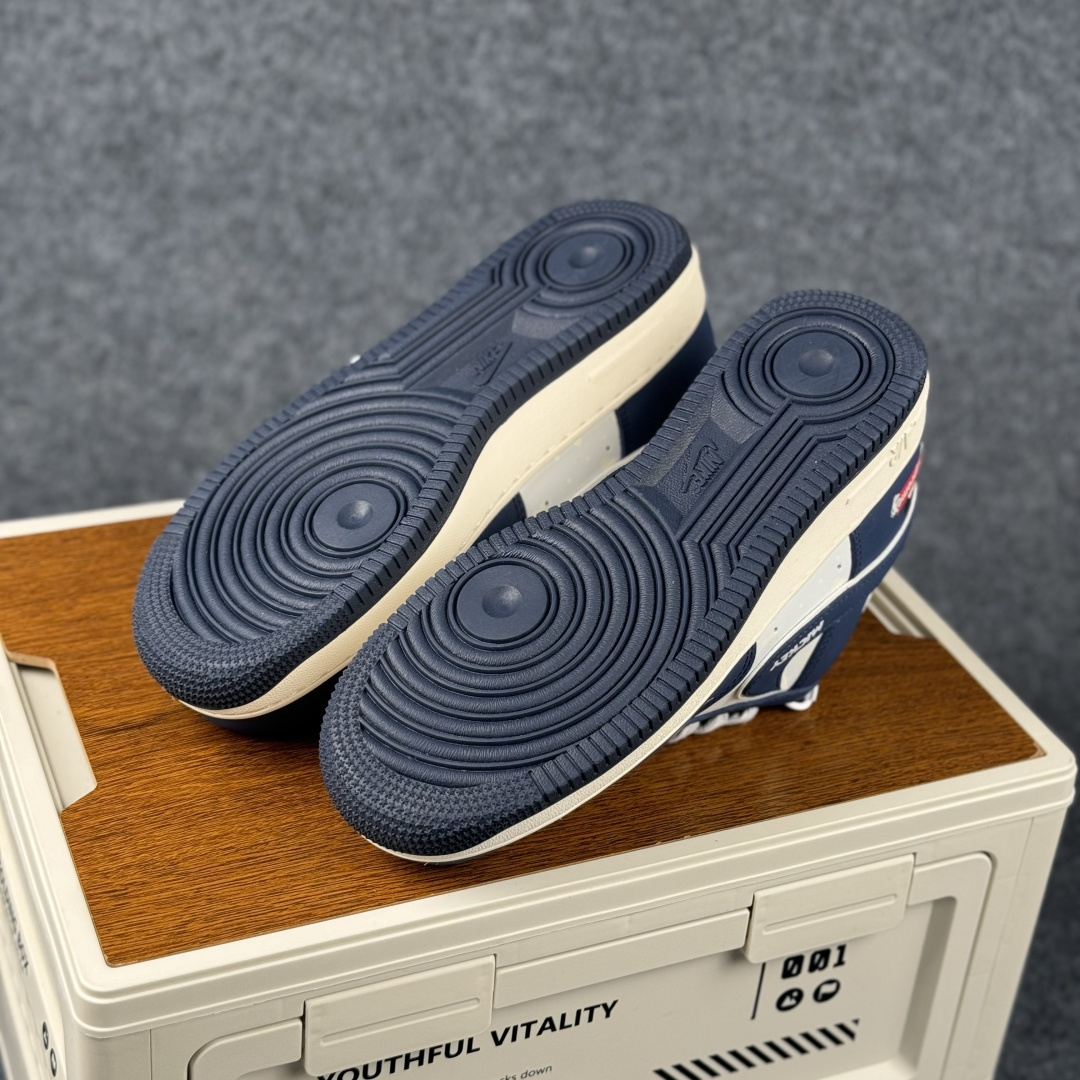 Nike Air Force 1 Low x Mickey x Supreme 三方联名款 XS1958-626-Top High Quatity Cheap Sneakers Fashion Clothing Clothes Bags handbags Shoes of all Brand wholesale With The best Quality And Beautiful Price from China Factory Chinese suppliers wholesaler seller Nike Air Force 1 Low x Mickey x Supreme 三方联名款 XS1958-626