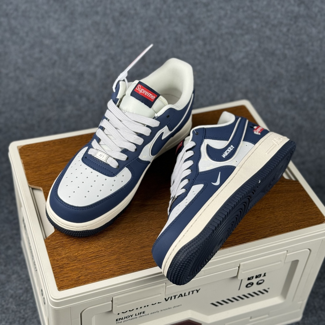 Nike Air Force 1 Low x Mickey x Supreme 三方联名款 XS1958-626-Top High Quatity Cheap Sneakers Fashion Clothing Clothes Bags handbags Shoes of all Brand wholesale With The best Quality And Beautiful Price from China Factory Chinese suppliers wholesaler seller Nike Air Force 1 Low x Mickey x Supreme 三方联名款 XS1958-626