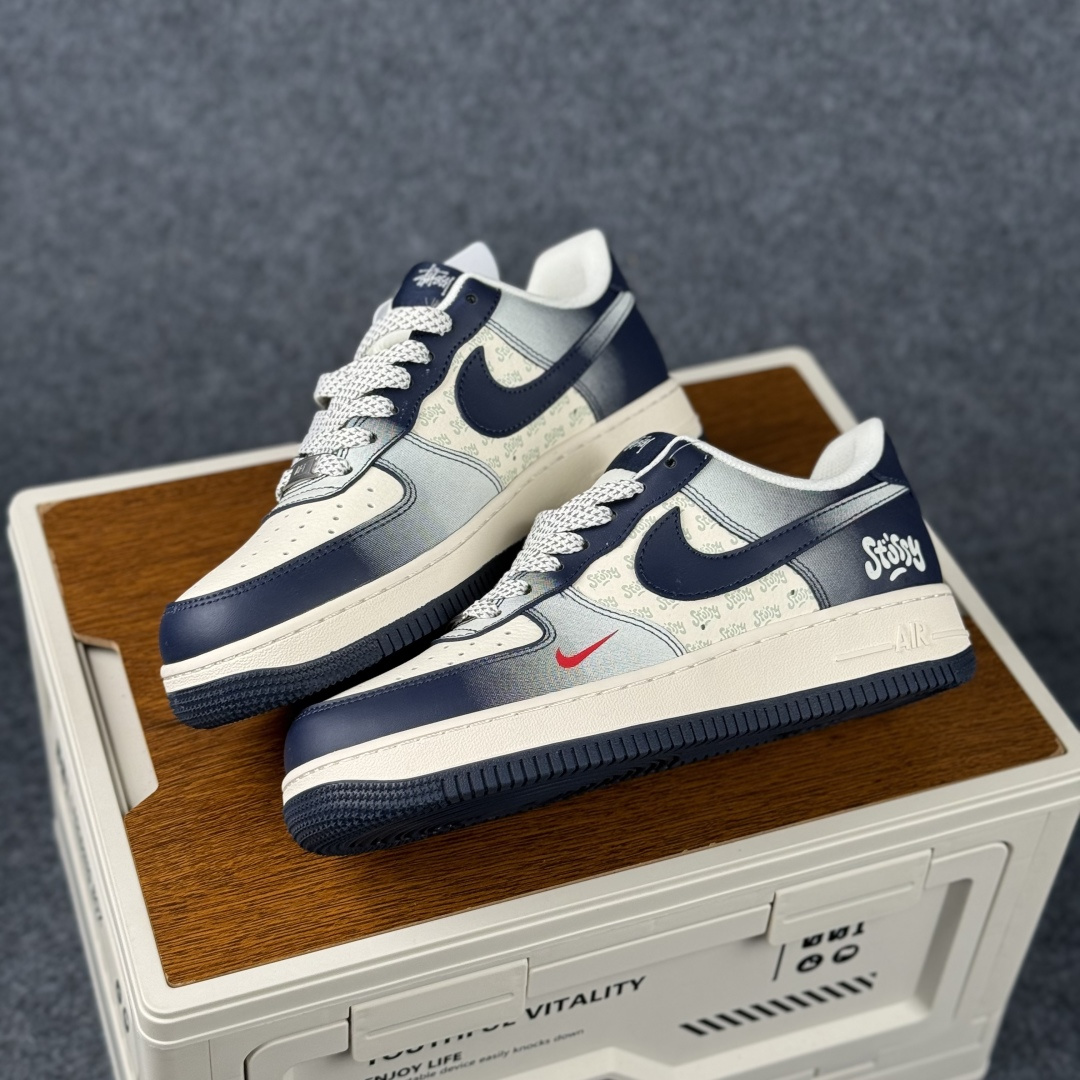 Nike Air Force 1 Low x Stüssy 联名款 复古街头 一眼沦陷 当经典空军一号 XS1958-625 Nike Air Force 1 Low x Stüssy 联名款 复古街头 一眼沦陷 当经典空军一号 XS1958-625