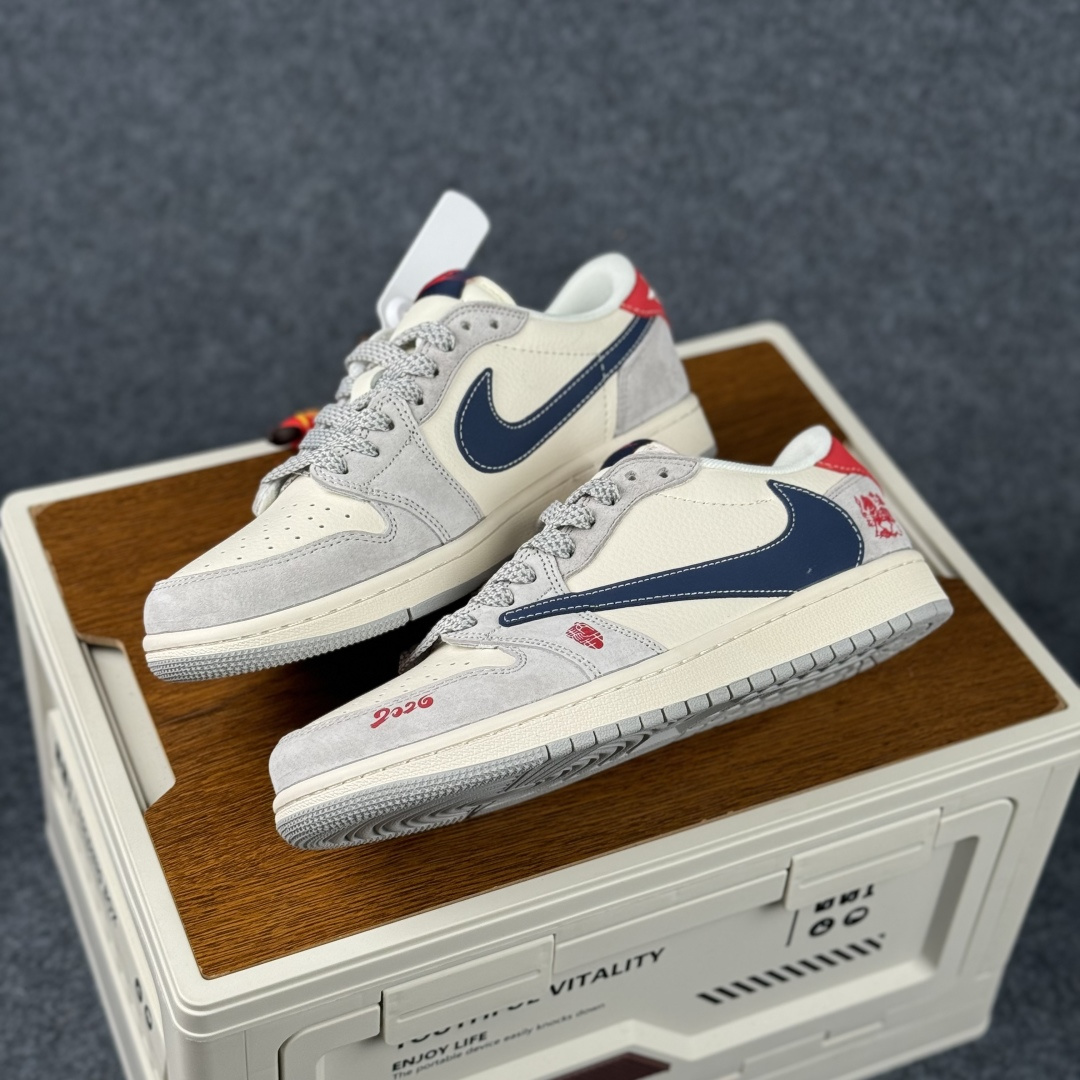 Air Jordan 1 Low AJ1 乔1 2026 马年限定 高端定制 低帮倒钩复古篮球鞋 ZH2598-903 Air Jordan 1 Low AJ1 乔1 2026 马年限定 高端定制 低帮倒钩复古篮球鞋 ZH2598-903