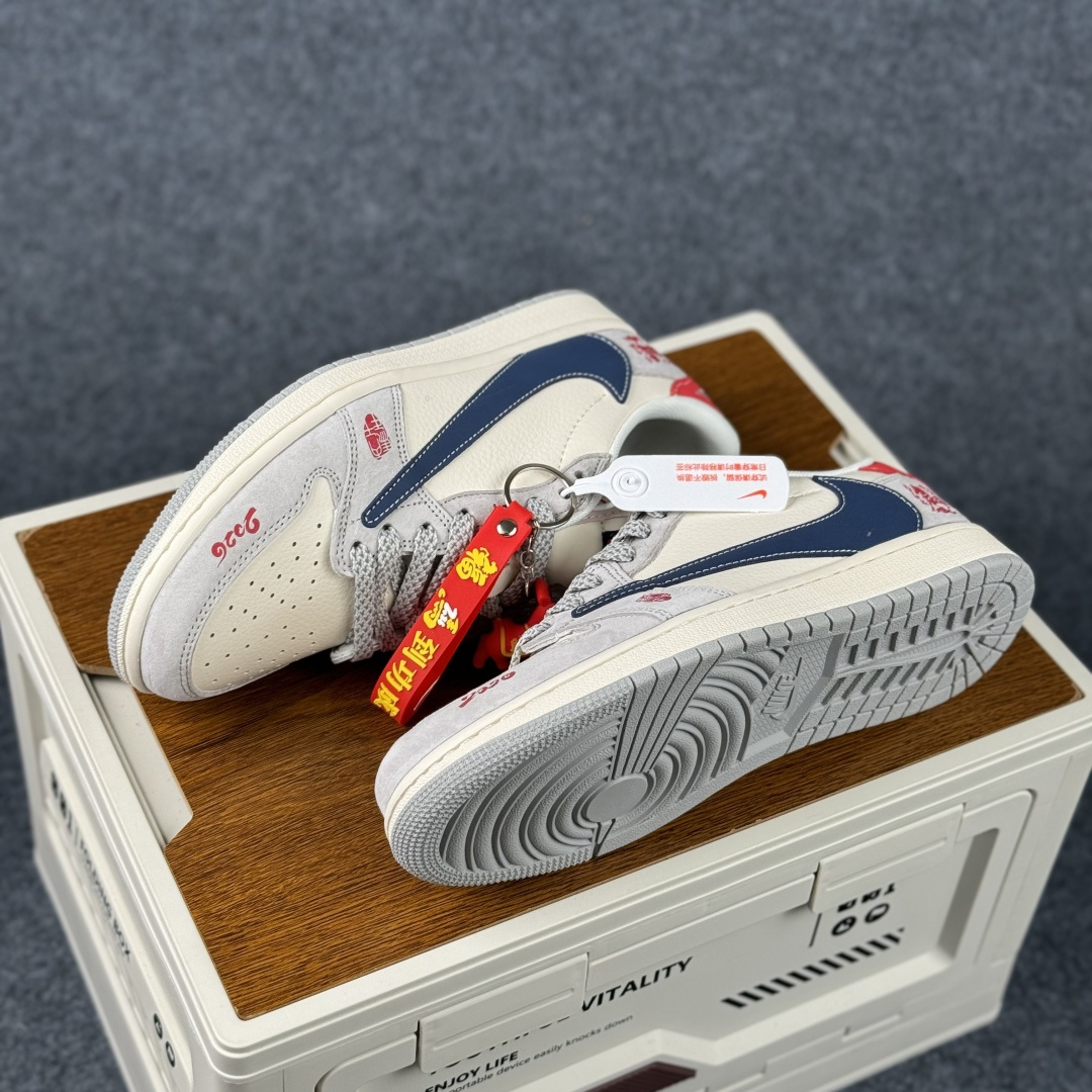 Air Jordan 1 Low AJ1 乔1 2026 马年限定 高端定制 低帮倒钩复古篮球鞋 ZH2598-903 Air Jordan 1 Low AJ1 乔1 2026 马年限定 高端定制 低帮倒钩复古篮球鞋 ZH2598-903