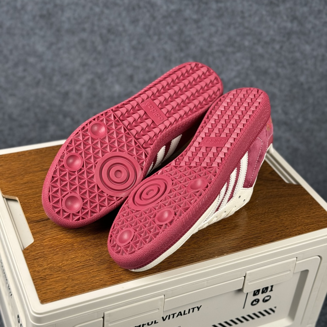 Adidas Handball Spezial Sanba 马年限定 ZH2596 阿迪达斯经典款 桑巴德训 复古休闲板鞋-Top High Quatity Cheap Sneakers Fashion Clothing Clothes Bags handbags Shoes of all Brand wholesale With The best Quality And Beautiful Price from China Factory Chinese suppliers wholesaler seller Adidas Handball Spezial Sanba 马年限定 ZH2596 阿迪达斯经典款 桑巴德训 复古休闲板鞋