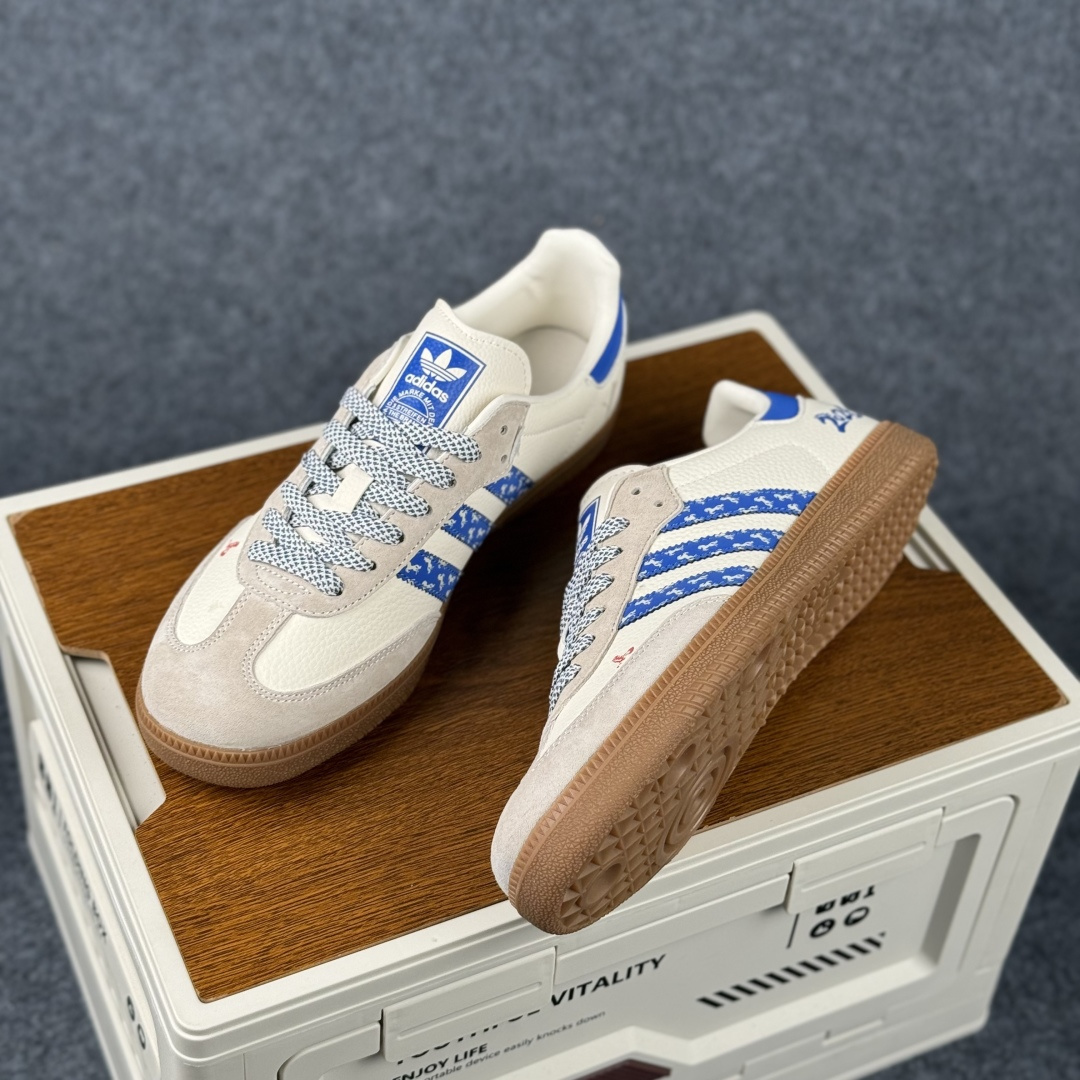 Adidas Handball Spezial Sanba 马年限定 JJ2614 阿迪达斯经典款 桑巴德训 复古休闲板鞋 Adidas Handball Spezial Sanba 马年限定 JJ2614 阿迪达斯经典款 桑巴德训 复古休闲板鞋