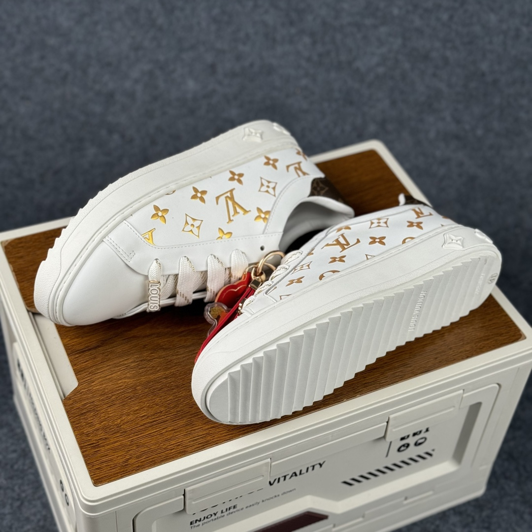 广奢高端货Louis Vuitton New Arrival 系列 LV Time Out 情侣小白鞋-Top High Quatity Cheap Sneakers Fashion Clothing Clothes Bags handbags Shoes of all Brand wholesale With The best Quality And Beautiful Price from China Factory Chinese suppliers wholesaler seller 广奢高端货Louis Vuitton New Arrival 系列 LV Time Out 情侣小白鞋